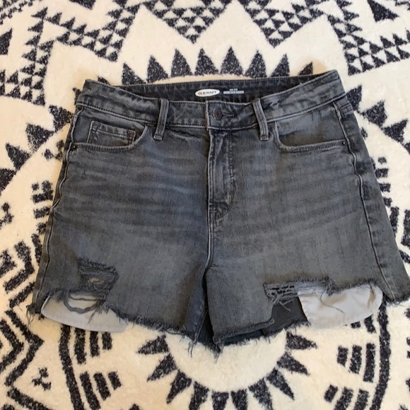Old Navy Pants - Old Navy women’s denim shorts